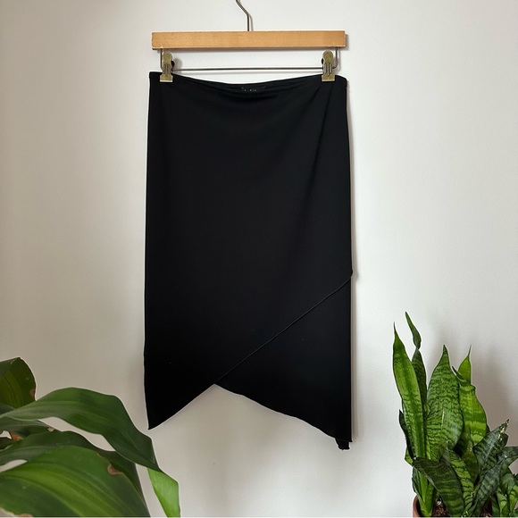 Le chateau Vintage asymmetrical black skirt - Picture 9 of 9